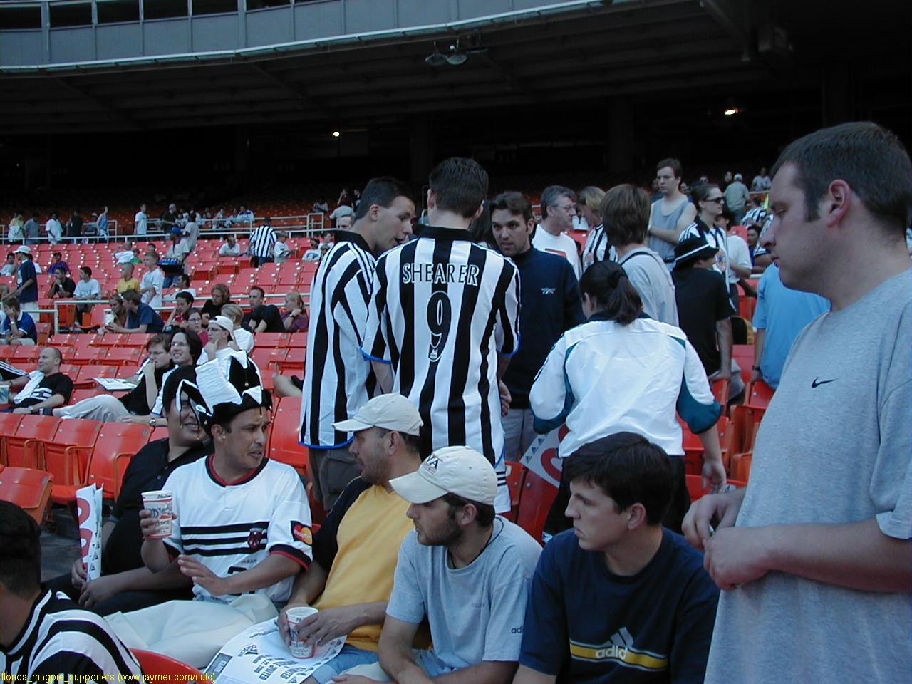 Kevin Hodur (#9) and mates from Chicago.... hehe... we pee'd in that DC guy's beer